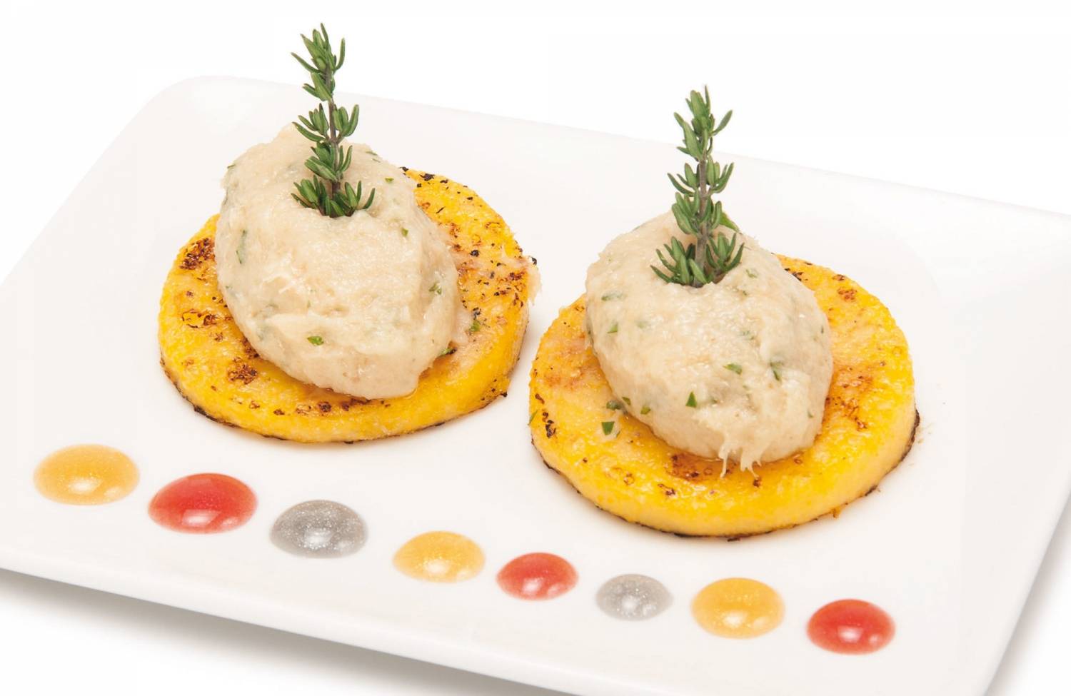 Baccalà mantecato su crostone di polenta